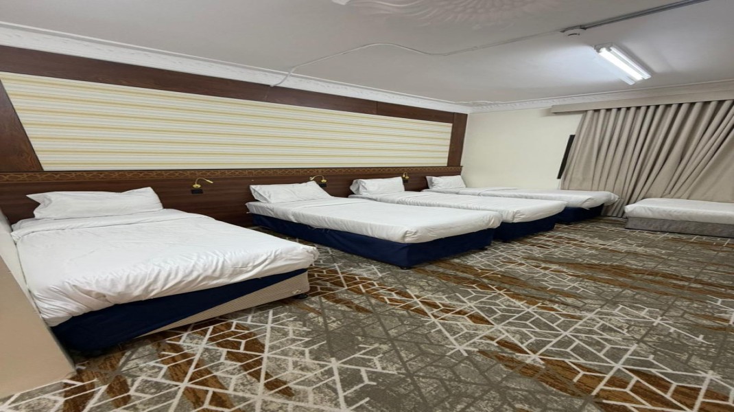 Basic  Package 10 Days/ 9 Nights to Medina Munawwara 2